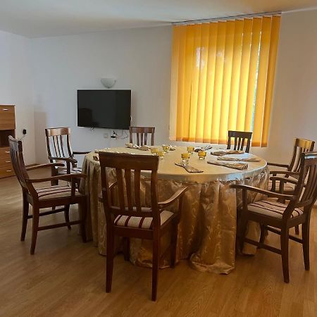 Vila Casa Lv Sura Mica Exteriér fotografie