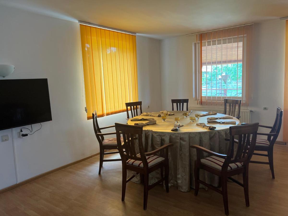 Vila Casa Lv Sura Mica Exteriér fotografie